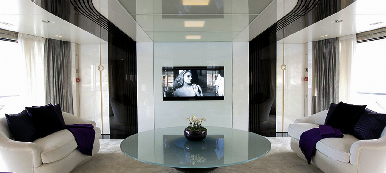 46.0‘‘ Glas TV für den Bereich Wohnen, installiert in einem Schiff @ Quinta Essentia in den Niederlanden.